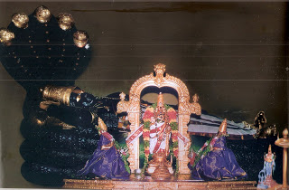 Bujanga Sayanam